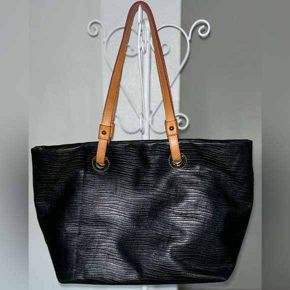 Dooney & Bourke Black Leather Grommet Shopper style - Picture 3 of 11